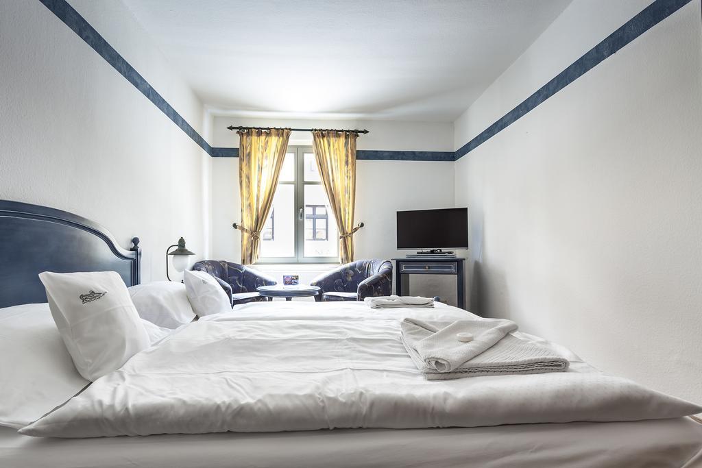 U-Nautic Restaurant & Pension Waren  Quarto foto